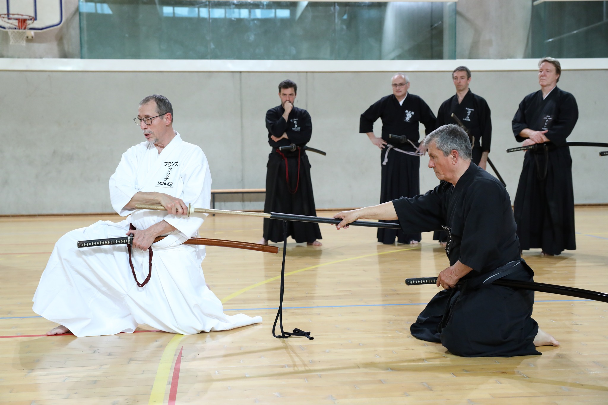 Philippe MERLIER Sensei, Iaidō Kyoshi 7e Dan, délivrant ses conseils au cours d'un stage